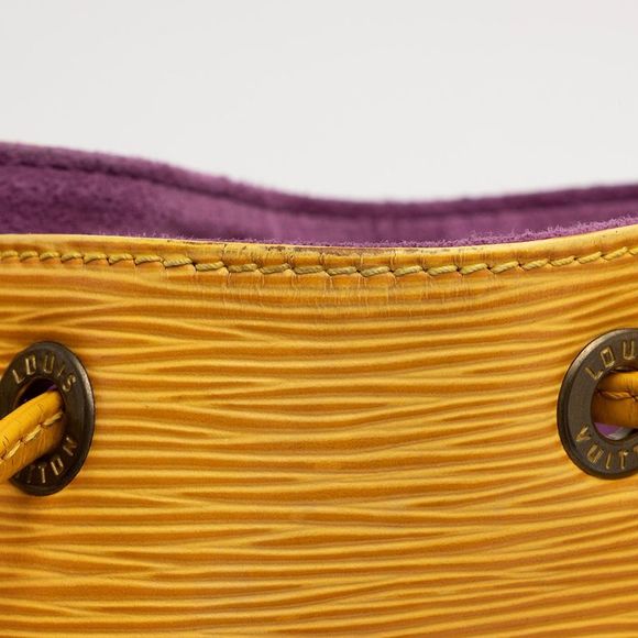 Louis Vuitton Vintage Epi Leather Noe Shoulder Bag - Picture 13 of 15